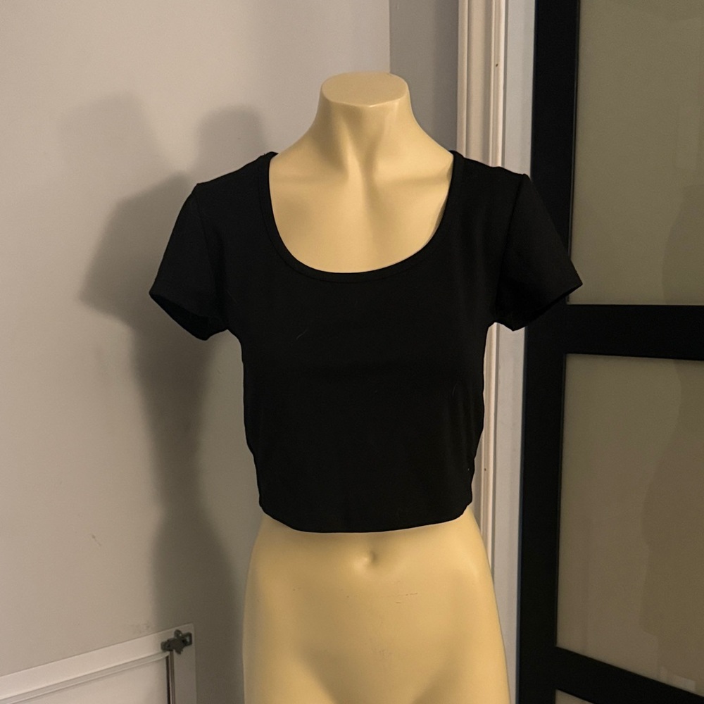 Elegant Black Women's Crop Top